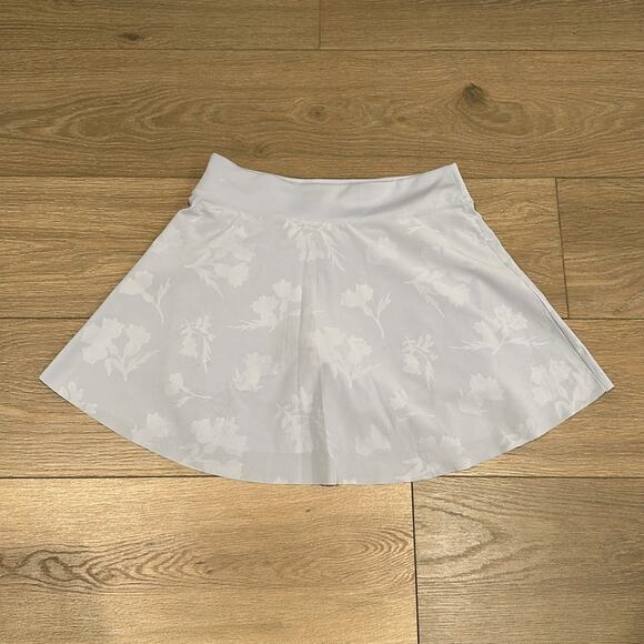 NIKE Golf Light Purple Floral Embossed Active Outdoor Tennis Skort‎ Size Small - Picture 2 of 10